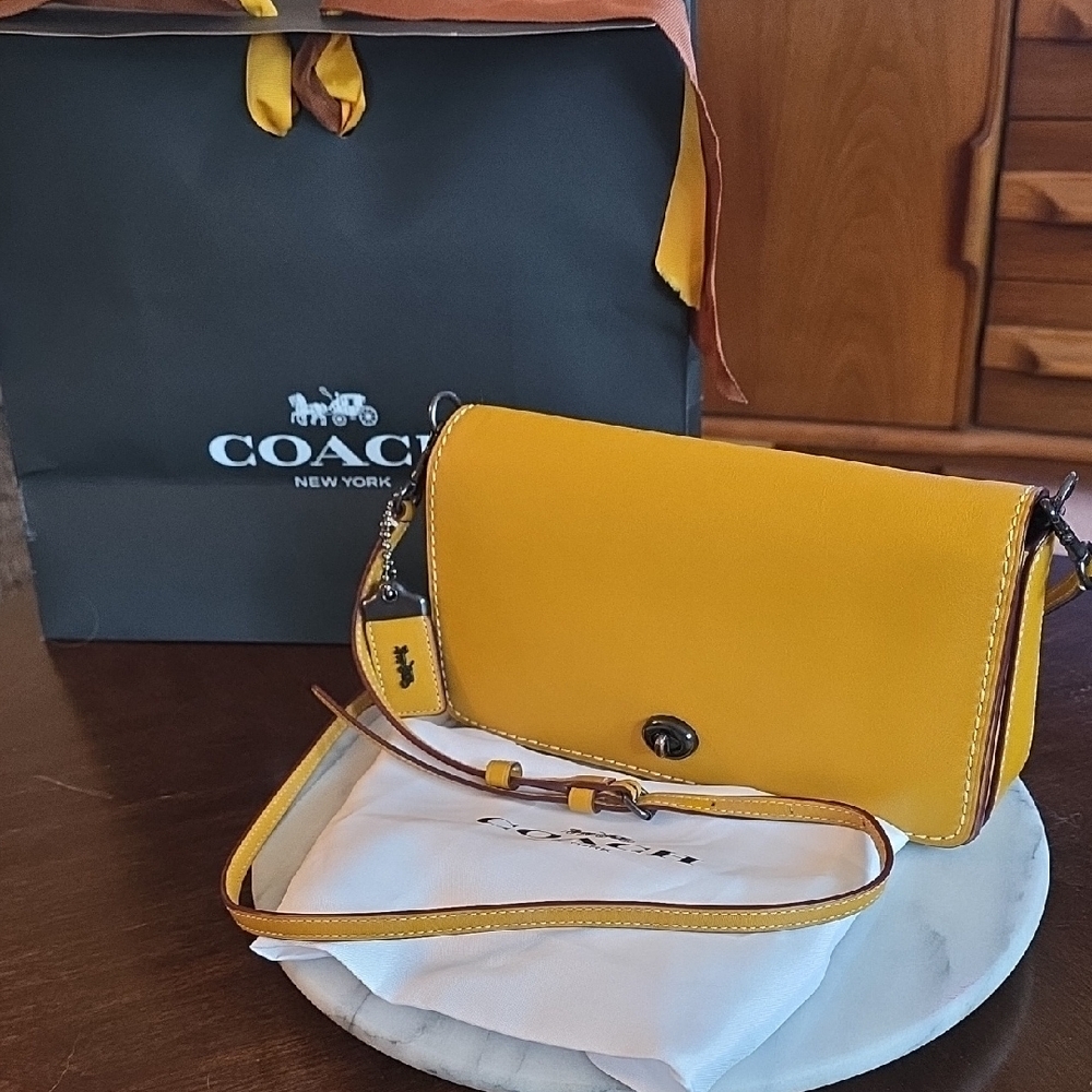 Coach 1941 Dinky Glovetanned Leather, Antique Black Hardware, Includes Dusty!